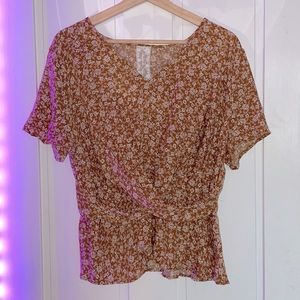Sadie & Sage orange floral blouse